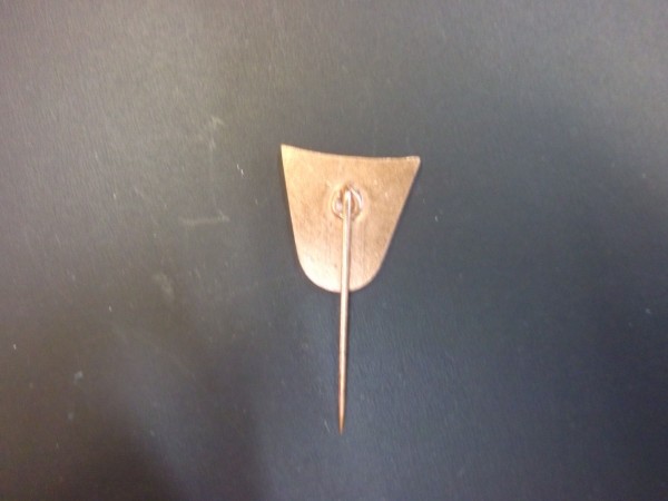 Anstecknadel Für den Schutz der Arbeiter und Bauernmacht Bild ist ein Muster