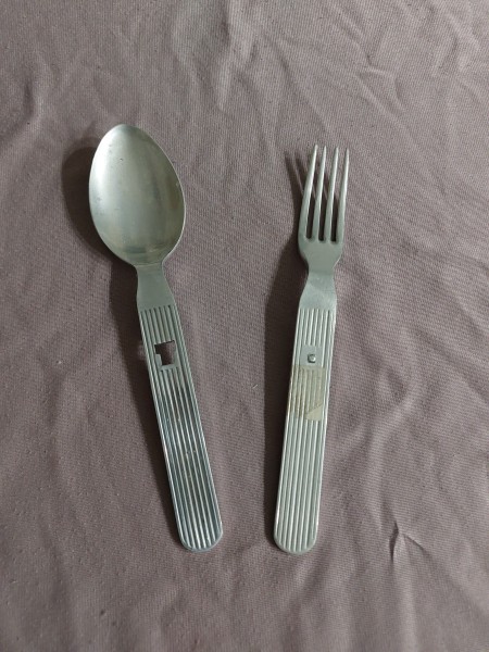 DDR NVA Essbesteck " Göffel " Löffel und Gabel aus Aluminium