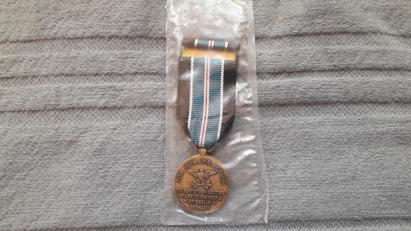 Medal for Human Action Miniatur