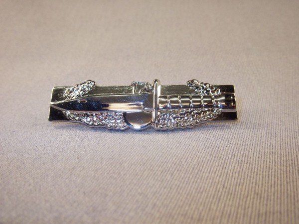 Brustabzeichen, Combat Action Badge, 1st Award, Versuchsausführung, Metall, silber, CAB