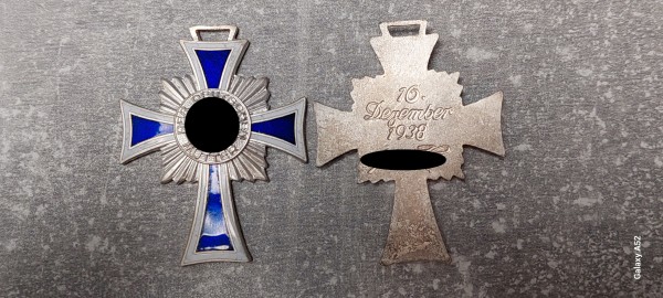 Mutterkreuz in Silber