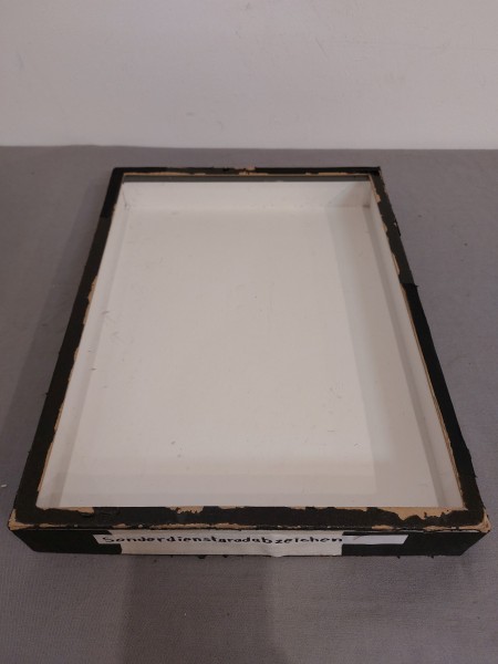 Schaukasten/ Vitrine für Orden und Abzeichen, 41 x 31cm 5cm tief