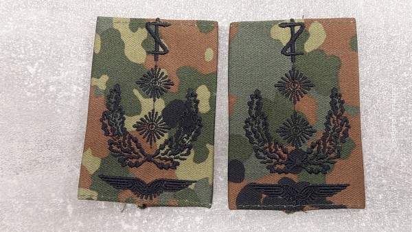 Bundeswehr Rangschlaufen Oberfeldarzt schwarz auf Flecktarn Luftwaffe- Zahnmedizin