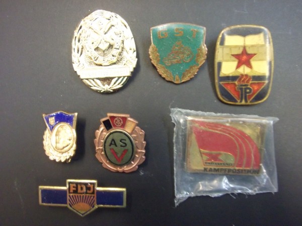 Plakettensatz, 3x FDJ, ASV, GST Für Aktive Arbeit, Kampfposition X 