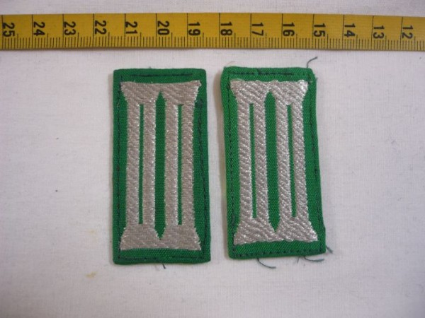 Schleswig-Holstein: Kragenspiegel, Polizei Schleswig-Holstein, alte Art, 70er Jahre, silber in grün, Polizeiwachtmeister