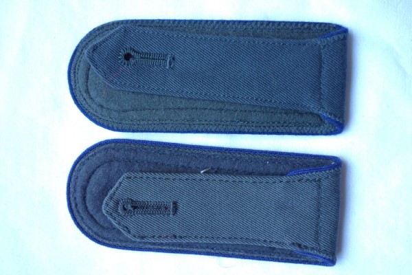 Schulterklappen Stabsunteroffizier Sanitätstruppe dunkelgrau mit Lasche