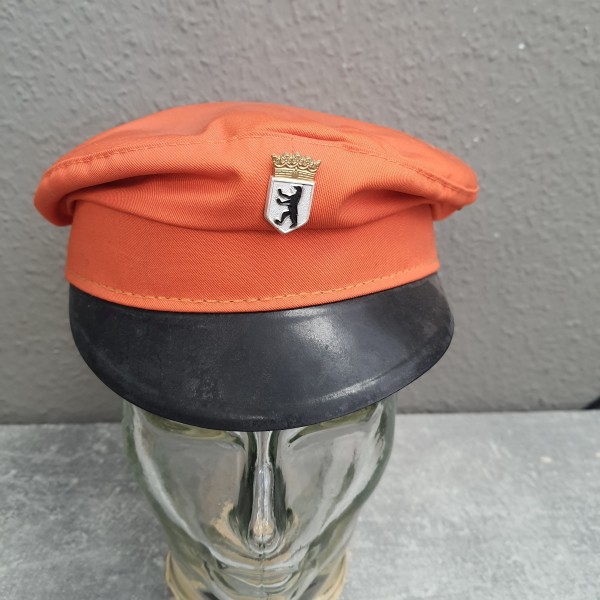 Schirmmütze Berlin in orange, evtl. BVG Grösse 57