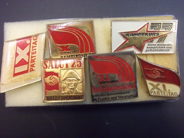 Plakettensatz, Salut 25, Parteitag XI, Kampfposition X, XI. Parteitag, Soldatentat XI, Kampfkurs 77