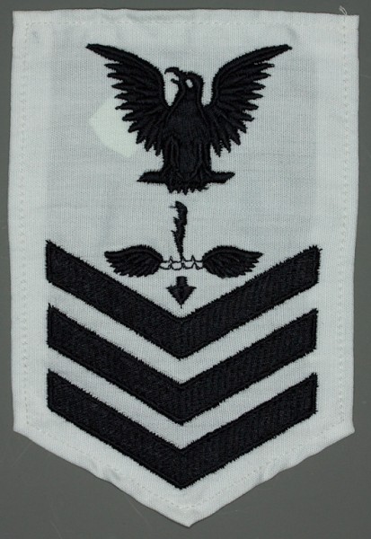 Armabzeichen für Hemden, Dienstgrad mit Laufbahnabzeichen, AW Aviation Antisubmarine Warfare Operator, Petty Officer First Class 