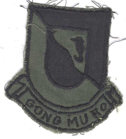 Armabzeichen 14th Engineer Battalion GONG MURO, tarnfarben ( OD ), Vietnam-Herstellung