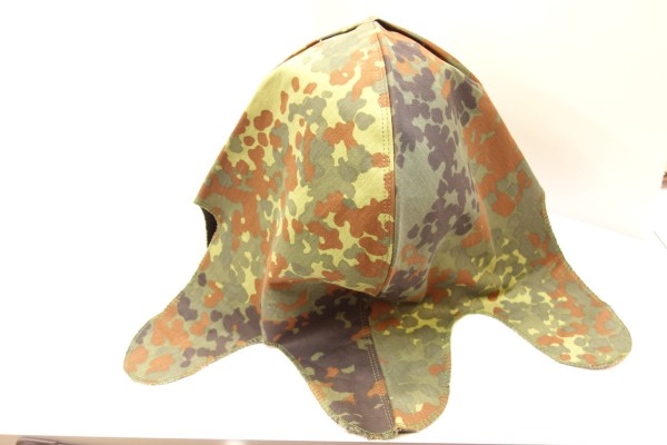 Helmbezug für Stahlhelm M57 1.Modell Flecktarn