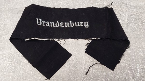 Ärmelband Brandenburg handgestickt auf schwarz, alte deutsche Neuanfertigung