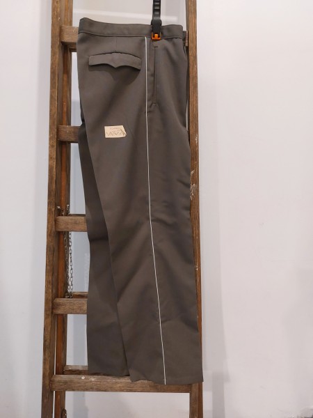 DDR Hose mit weißer Biese NVA Größe sg48-0