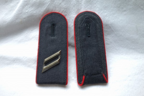 Schulterklappen Obergefreiter dunkelgrau Artillerie