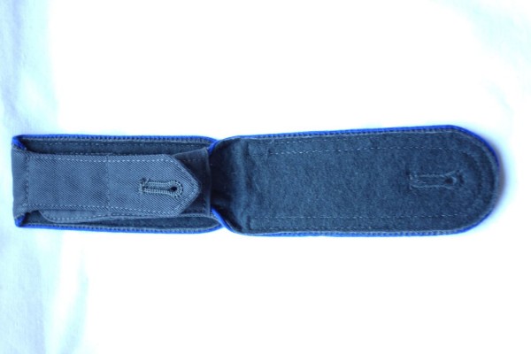 Schulterklappen Unteroffizier Sanitätstruppe dunkelgrau mit Lasche