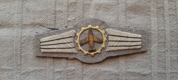 Tätigkeitsabzeichen, Logistisches Personal gold auf grau