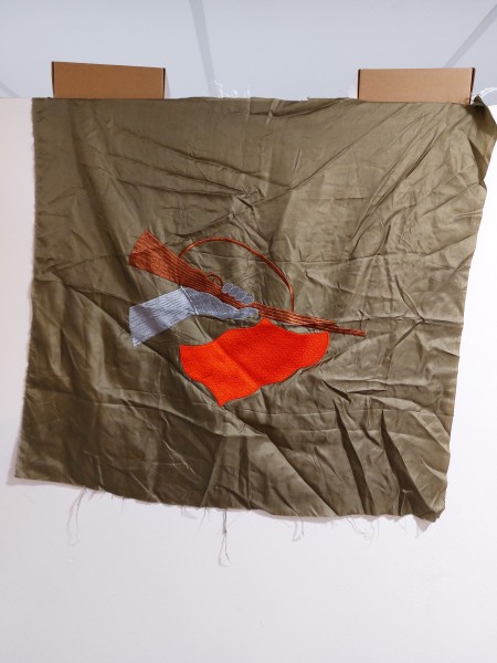 DDR Fahne Flagge NVA Mittelteil einer Kampfgruppenfahne ca. 40cm x 25cm