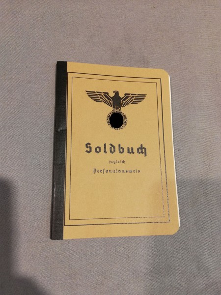 Wehrmacht Soldbuch Heer ohne Eintragungen mit Einlagen