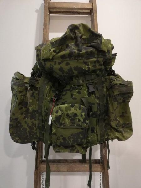 Dänemark Rucksack Infanterie Kurz mit Seitentaschen M96 Grüntarn HMAK 1997