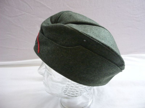 Schiffchen M34 für Mannschaften, Hersteller Lubstein Größe 57